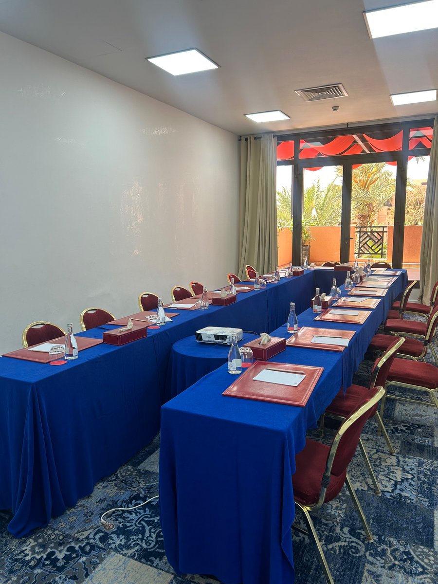 MarinaVarelaDu1's tweet image. @MarinaVarelaDu1 @SanidadeXunta 
Sociedad Española de Anestesiología  
@wfsaorg @HaylockLCaro 
@opsoms @ESAIC_org @iditm 
#Bienestar de los profesionales 
#Wellbeing 
#Liderazgo