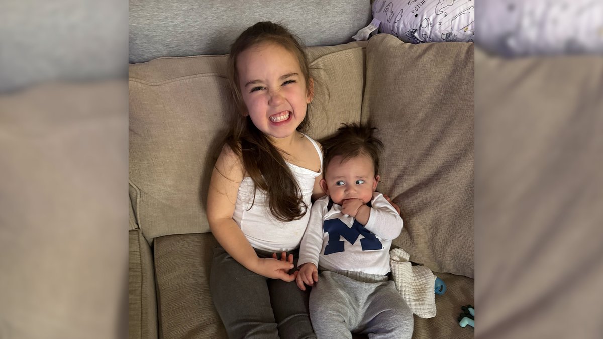 umichmedicine's tweet image. After struggling w/ #infertility, Megan &amp;amp; Craig Camden turned to donor eggs to grow their family. 

With help from the U-M Health Center for Reproductive Medicine, they are proud parents of 2 healthy children. Learn more: michmed.org/dYnmJ

#InfertilityAwarenessWeek #NIAW26