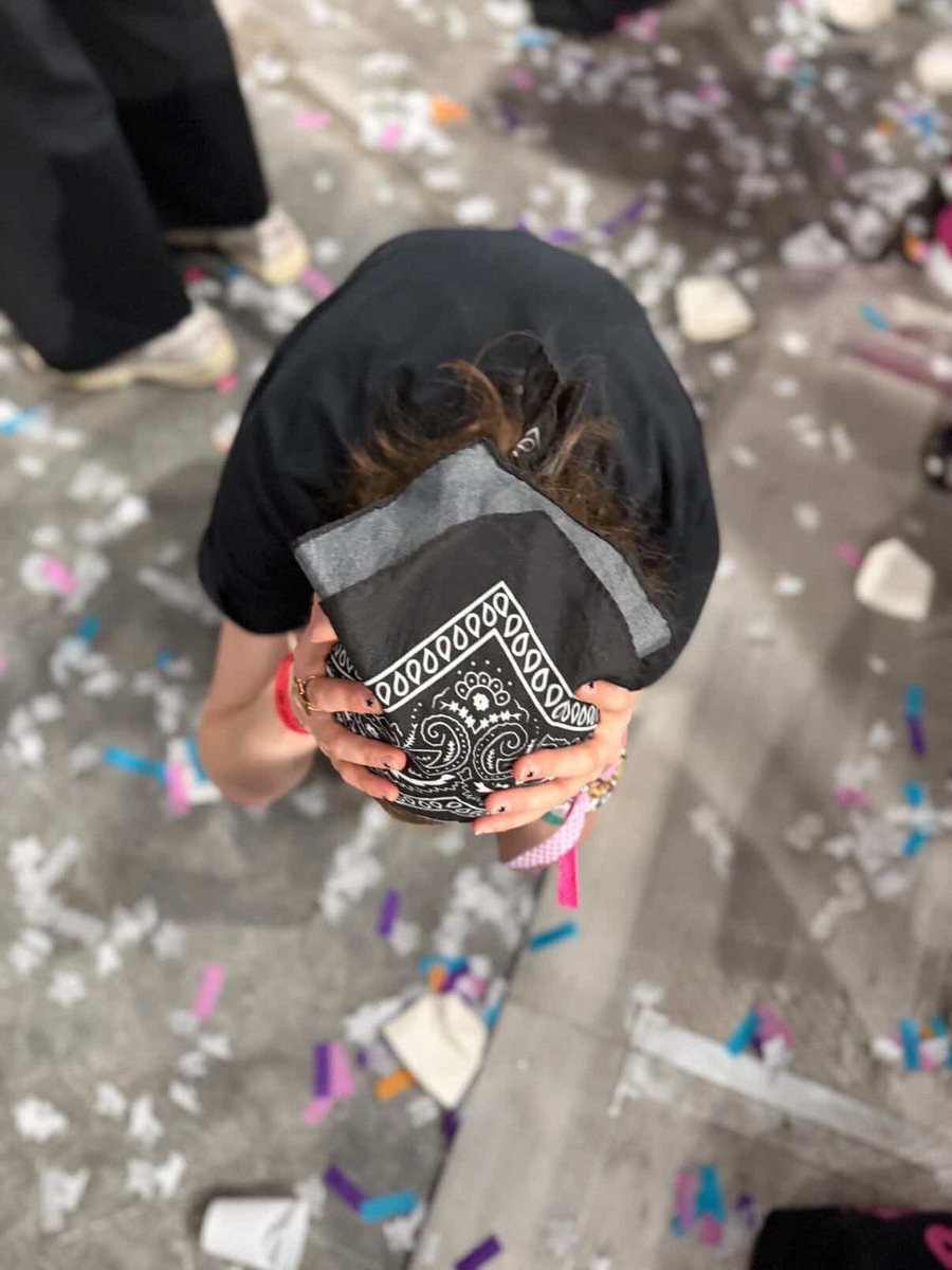 amelia⁷ tweet media