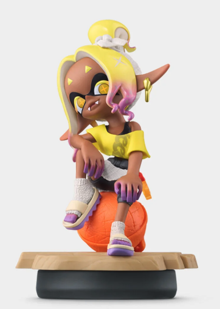 識者「レイダースウツホちゃんは神デザイン、間違いなくamiiboは一番