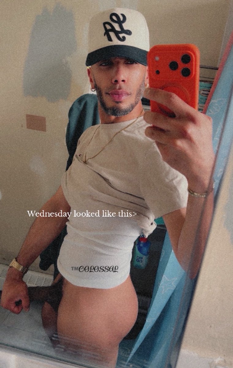 ™️COLOSSAL tweet media