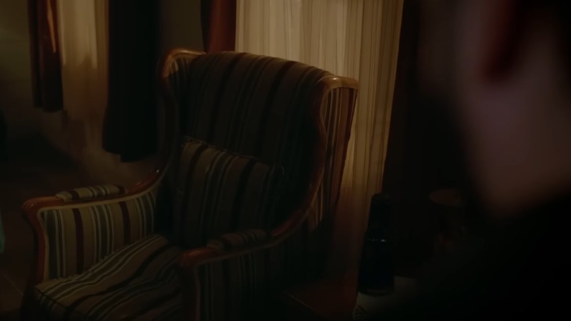 Waytosevda_'s tweet image. If there’s one man in diziland who would physically pass from not being with the love of his life it’s him, he can’t sleep eat breath ‘if there’s no Reyyan there’s no Miran’ he was not lying

#hercai ; #reymir