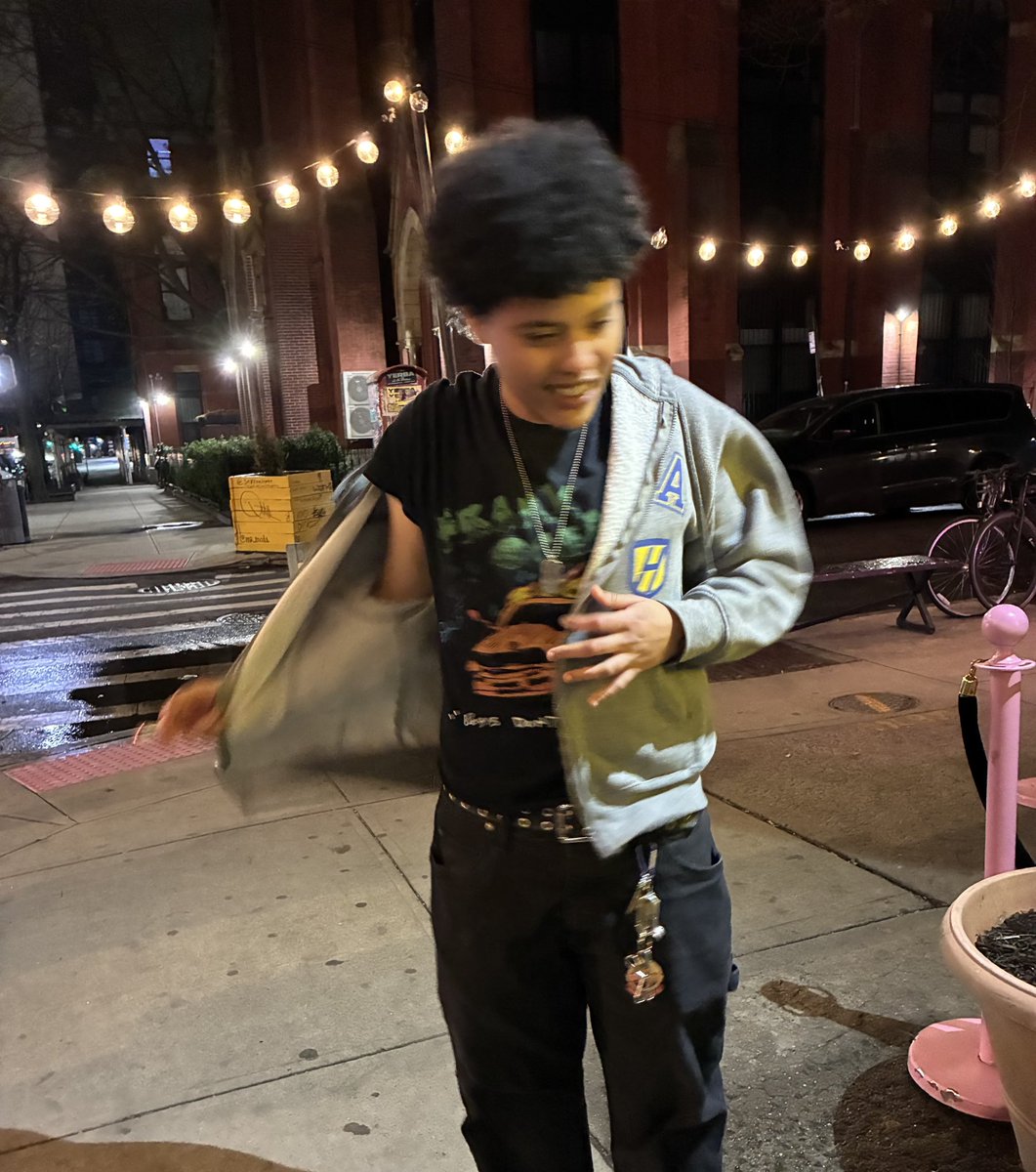 elmo tweet media