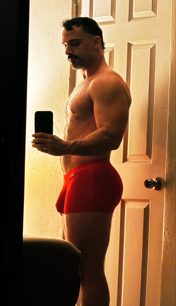 ranj789's tweet image. #humpday