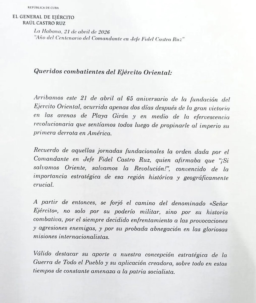 _TereFelipe_'s tweet photo. 🇨🇺 Palabras del General de Ejército Raúl Castro Ruz, líder de la Revolucionó cubana:

"Que la honra diaria a nuestros héroes impulse la firme convicción de que el Ejército Oriental enfrentará con firmeza cualquier agresión enemiga, hasta alcanzar la victoria"

Felicidades en este 65 aniversario, queridos y bravos combatientes.