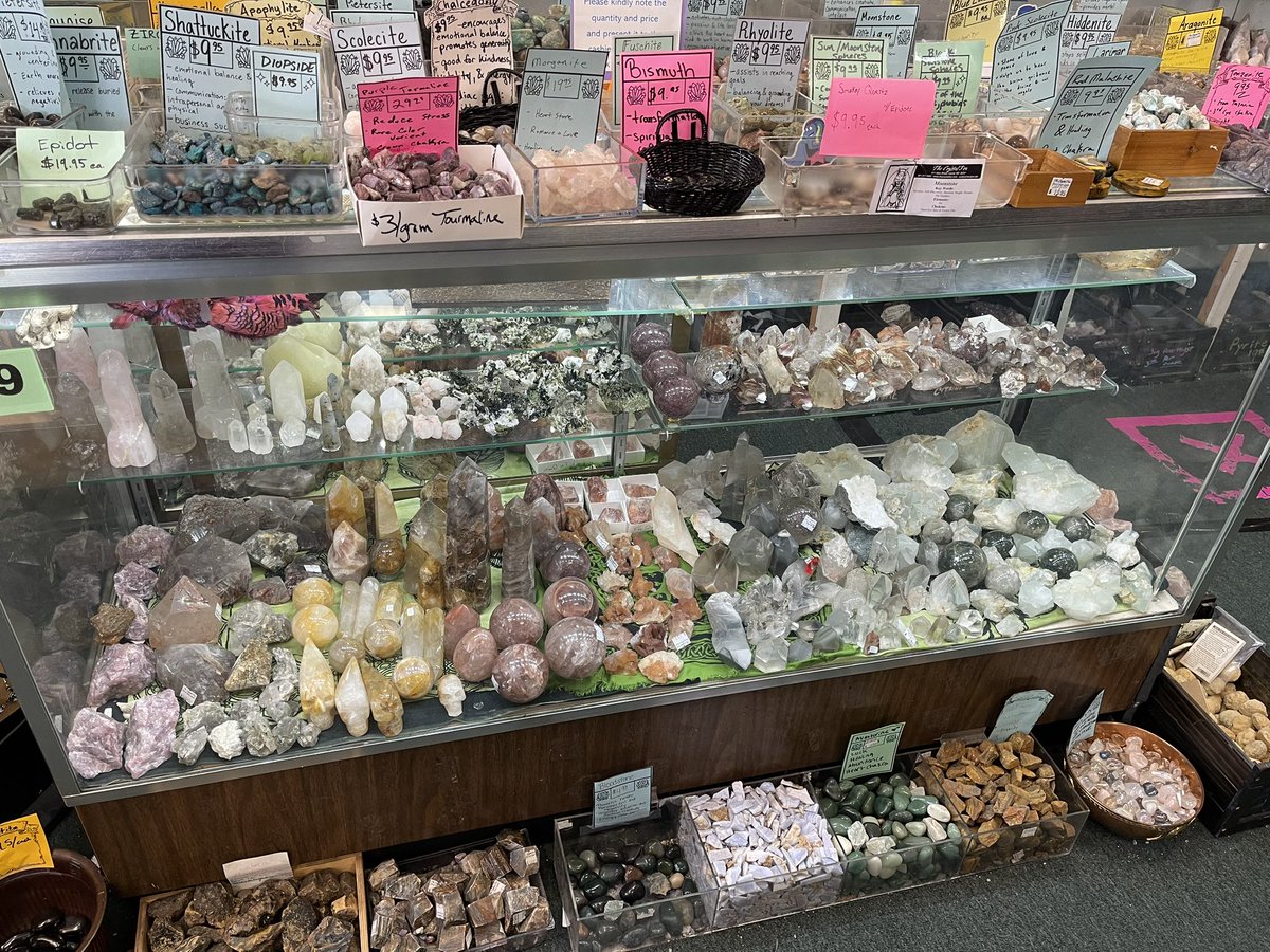 The Crystal Fox tweet media