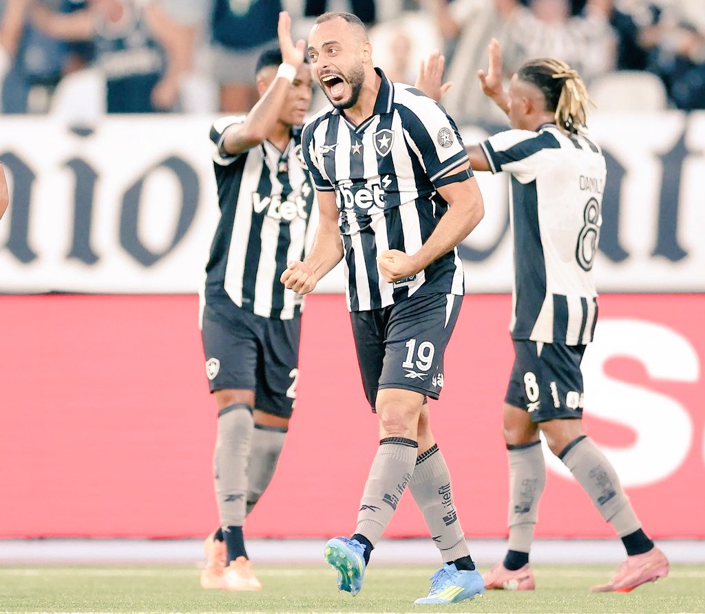 Felipe Alves tweet media
