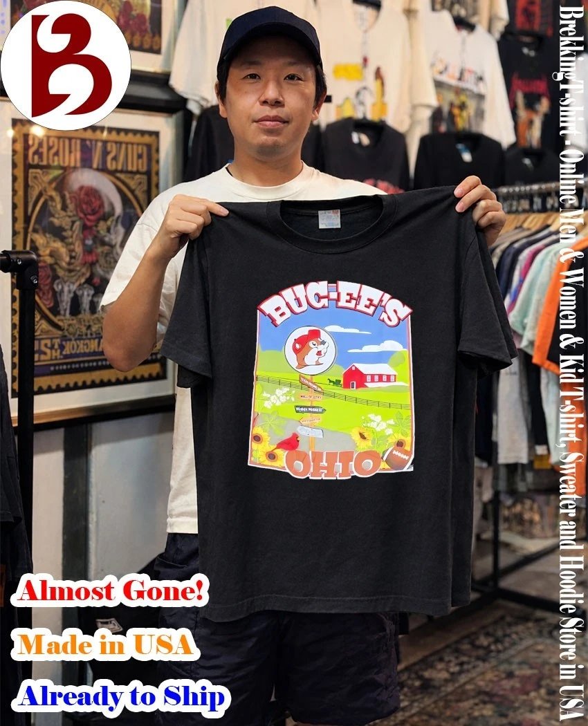 Brekkingtshirt's tweet image. 🏈🦫 Road trip meets hometown pride—this Buc-ee’s Ohio Football tee blends iconic pit-stop culture with gridiron loyalty in a bold crossover.
 brekkingt-shirt.com/product/buc-ee…
#Bucees #OhioFootball #BrekkingTshirt #FootballCulture #RoadTripVibes