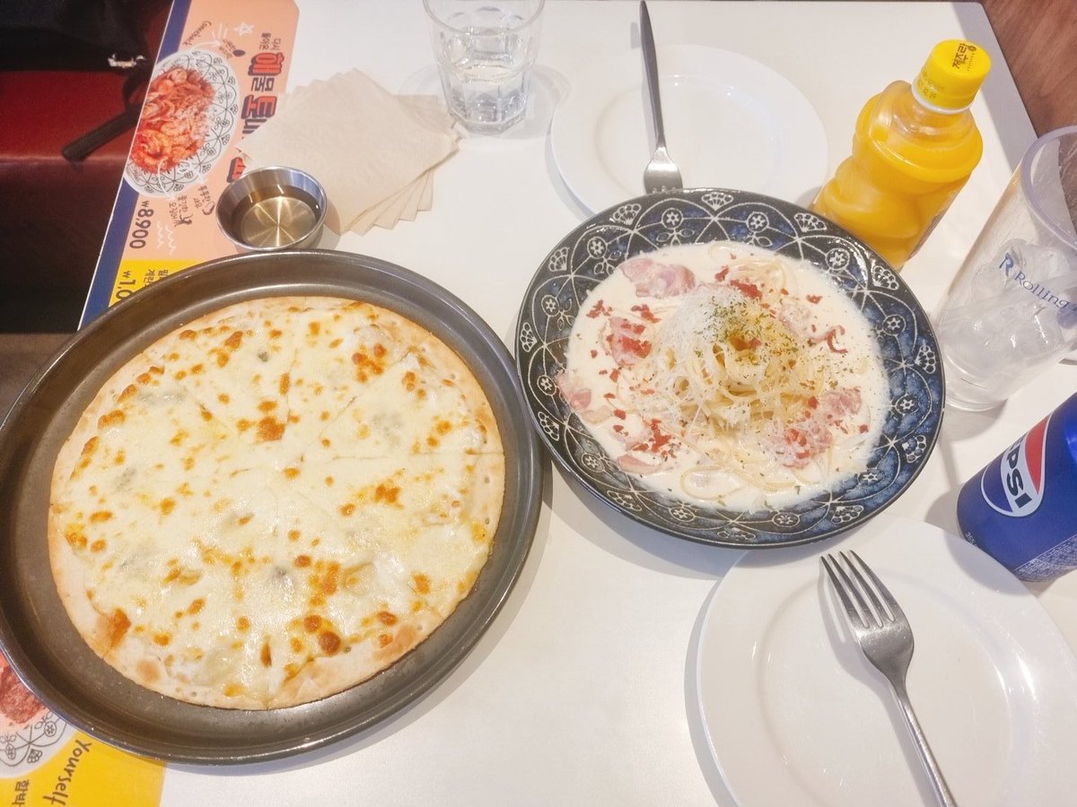 종이꽃 tweet media