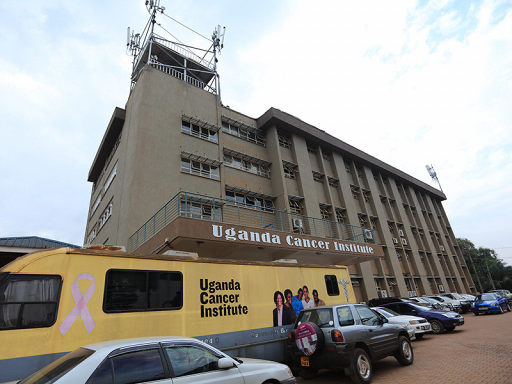 bobkiyenje's tweet image. Uganda marks a major medical milestone as the Uganda Cancer Institute successfully performs its first-ever bone marrow transplant, boosting the country’s cancer treatment capabilities. #WhyUgDecidedM7 #INDvsPAK 
#MuseveniSwearsIn2026 #Apartheid #AFCON #Basangwa #MOHWorks