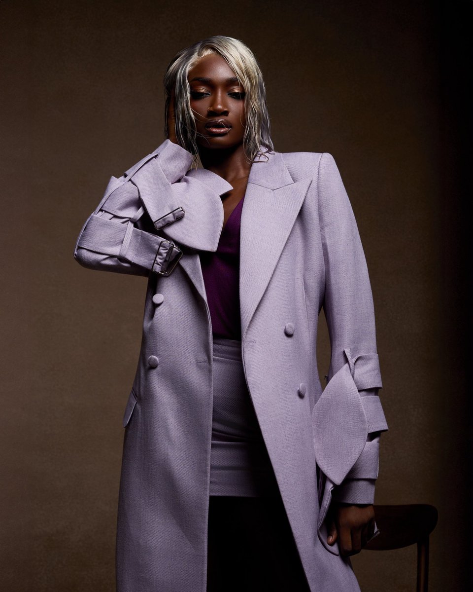 ldmclo_ng's tweet photo. LOOK 22

📸 : @peter_stonee 
Stylist: @stylingstarswithswazzi 
Creative Director: @munaellaokolo 
Hairstylist:  @nrluxehair 
Makeup: @thebeautebyheir_ 
Model: @rahmandamilola https://t.co/gs4D19ohsi