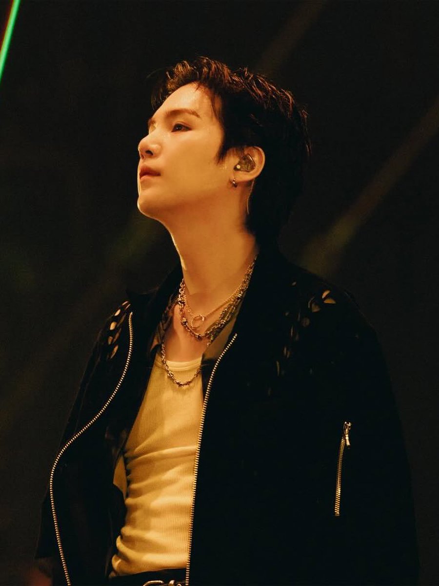 4.23🪷✨️ Daily Tweet for BTS SUGA
Brand Reputation Project
RT/ Reply 

WE LOVE YOU YOONGI 
WE ARE PROUD OF YOU YOONGI 
#SUGA #슈가 #방탄소년단슈가 
#AgustD #BTSSUGA シュガ
