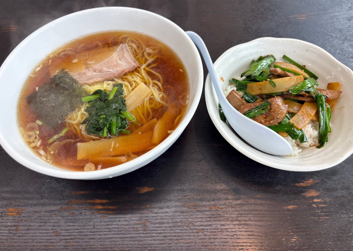 5/3新松戸ファイヤーバード漆黒の乾燥ミミズ（風船おじさん）のタカコ・デラックス tweet media