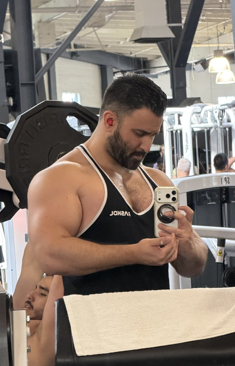 Oh.Chris.Gee tweet media