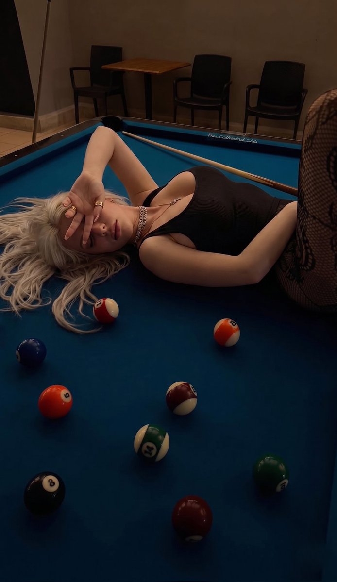 sable_archives's tweet image. i don’t even play pool. just liked the blue.
#model #sexy #phototime #Sable #pool #blue #fashion #thong #artist