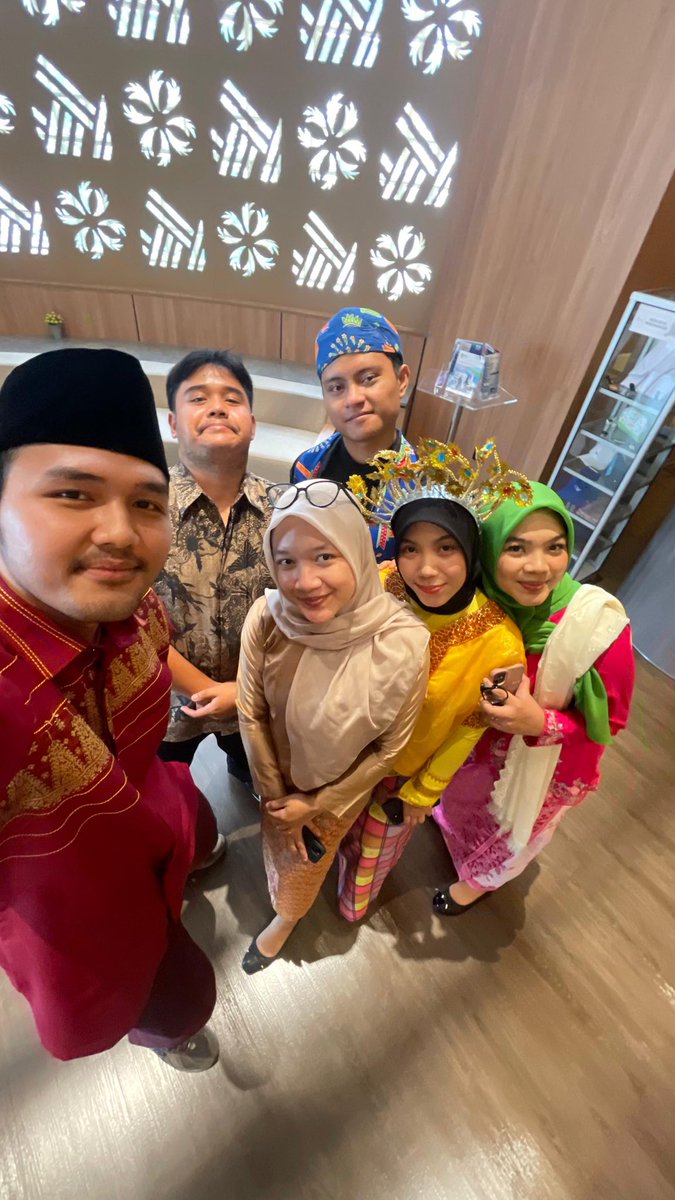 putri sabrina tweet media