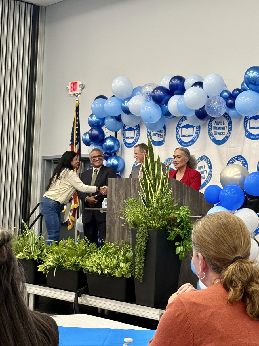 Armstrong Elementary tweet media