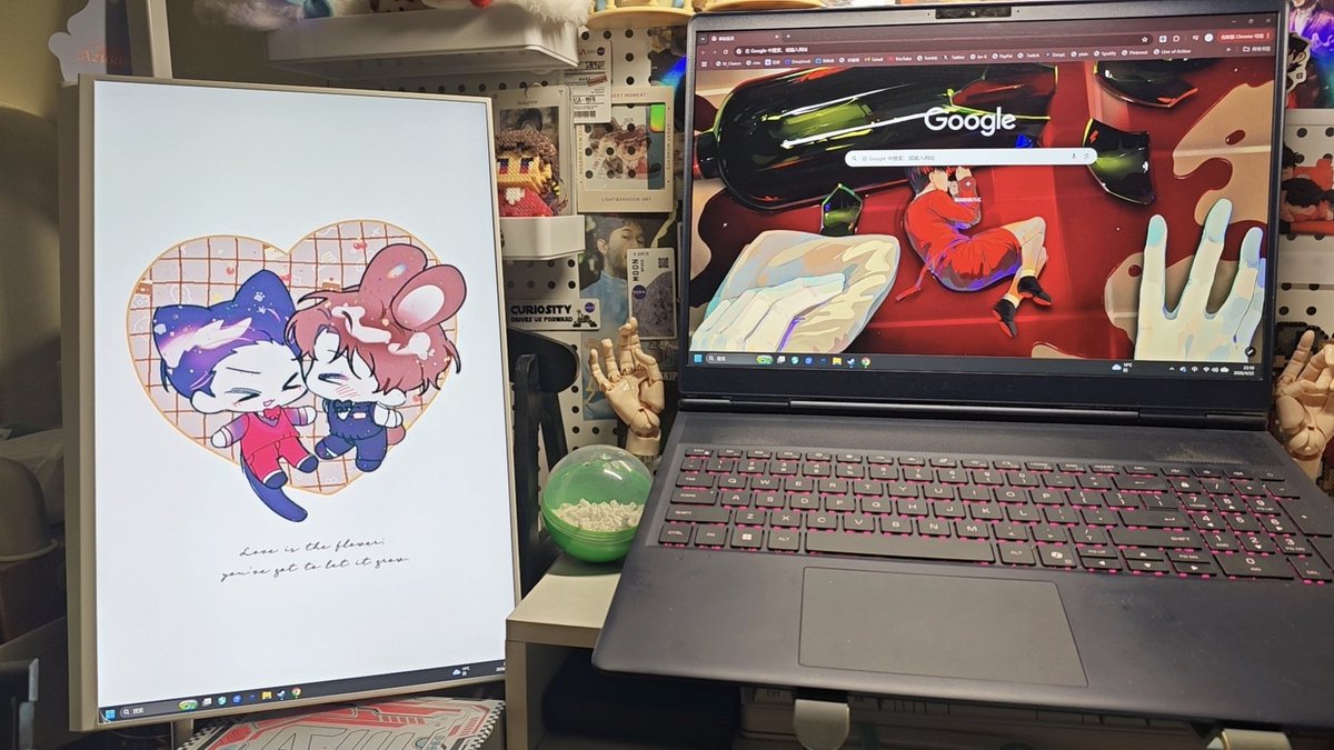 给自己新添了一块屏幕^^
整理了一下我的桌桌