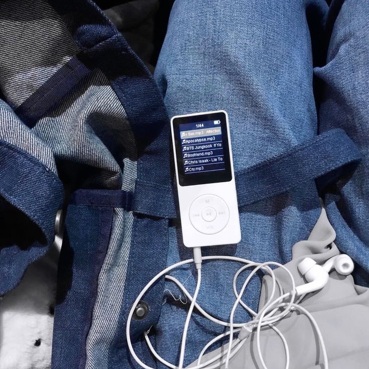 ༌ 𝓛𝖺𝗎𝗋𝖾𝗇𝖼𝖾, ✿ tweet media