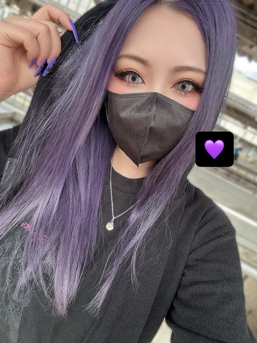 おみこ tweet media