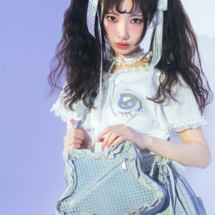 _candystripper_'s tweet photo. 💙CANDY STORE💙

#CandyStripper WEB MAGAZINE 4月号📖
今月のカバーは #澪川舞香 さん（fav me）🐬

『Define Your Cute』

"可愛い"って、ひとつじゃない。
甘くても、棘があっても、ちょっと歪でもいい。
わたしだけが知ってる、わたしのための"可愛い"を。
