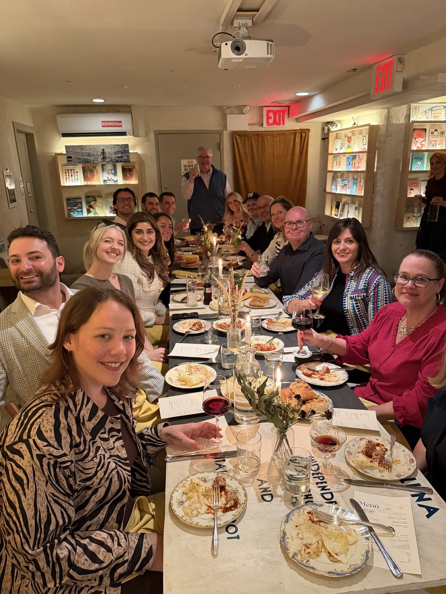 carmenraustin's tweet image. Great times with some great people ! #cre #xgala #preparty #nyc