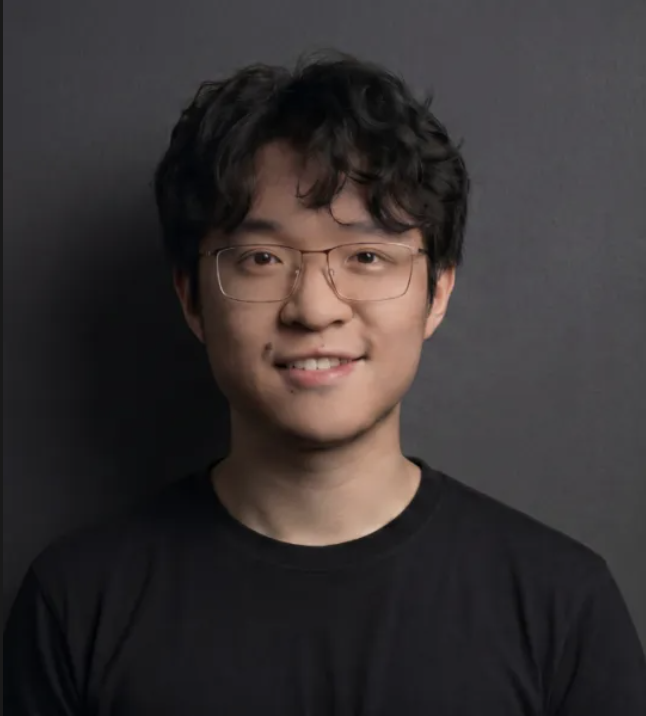 CRC_8341's tweet photo. Interview w/ The Smartest Kid in the World: Deng Mingyang (邓明扬)

2nd year PhD student in MIT under He Kaiming (何恺明)

ICPC Gold medal 🥇 (1st place) 

Putnam Fellow (Top 5)

IOI Gold Medal🥇 (1st place) 

IMO Gold Medal🥇

Translated interview here: https://t.co/zKF3O826Lz https://t.co/GqndQUxZFl