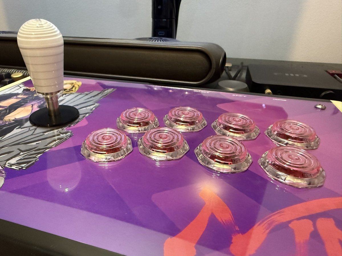 ShinDestinyZero's tweet photo. Commission build with a strict budget. The challenge is finding a suitable case. Decided to go with Excellence Arcade due to affordability.

Specs:
Crown 309MJ NHM
Sitong Buttons with Geonworks Raptor
Excellence Arcade Case https://t.co/G8Oymo4hXN