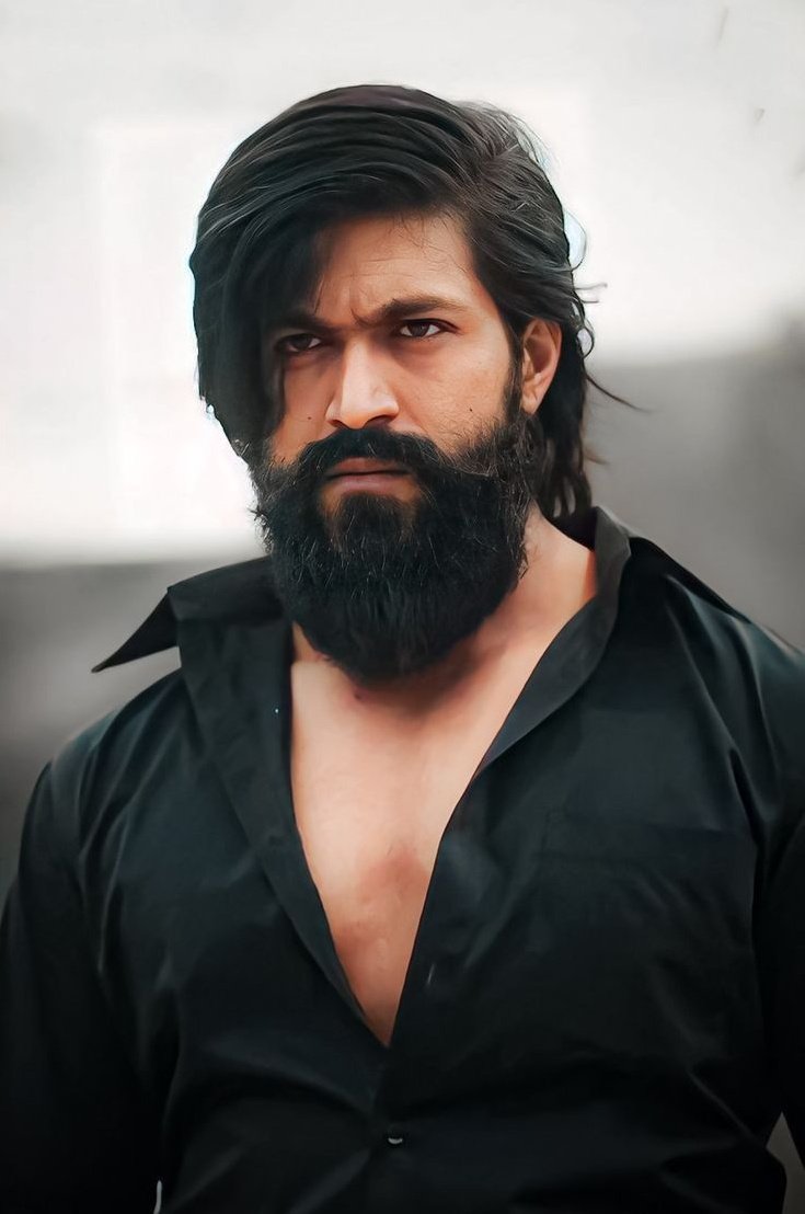 AllHail_TheNTR's tweet photo. What if Mahesh Babu did #KGF https://t.co/wfAL0uYVeD
