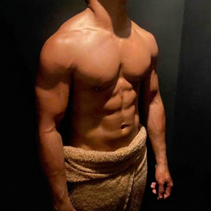 Sexy Macho Balong tweet media