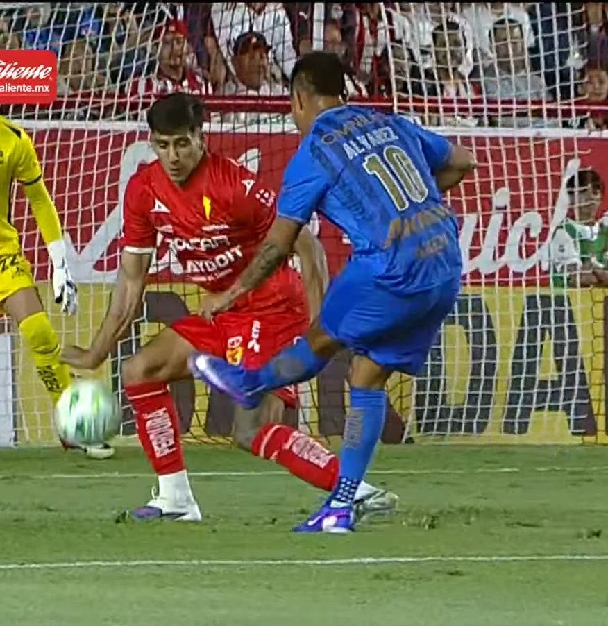 Momentos Sublimes de Chivas tweet media