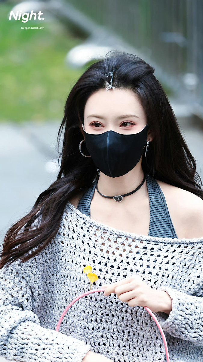 hereformengziyi's tweet image. I can tell she’s so happy today
#MengZiyi