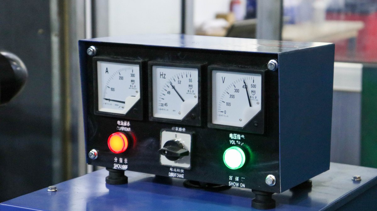LeitengPower's tweet photo. 🧪 Every generator is tested before delivery.
Load testing ensures stable voltage, reliable output &amp; smoother operation for real-world applications. ⚡
📩 lucydou52@gmail.com🌐 https://t.co/wgkf3g5iXr
#weifangleiteng #dieselgenerator #loadtesting #qualitycontrol https://t.co/3Iyg9H4KWp