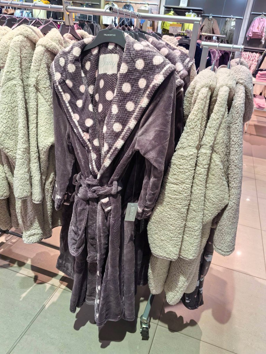 Raesetja tweet media