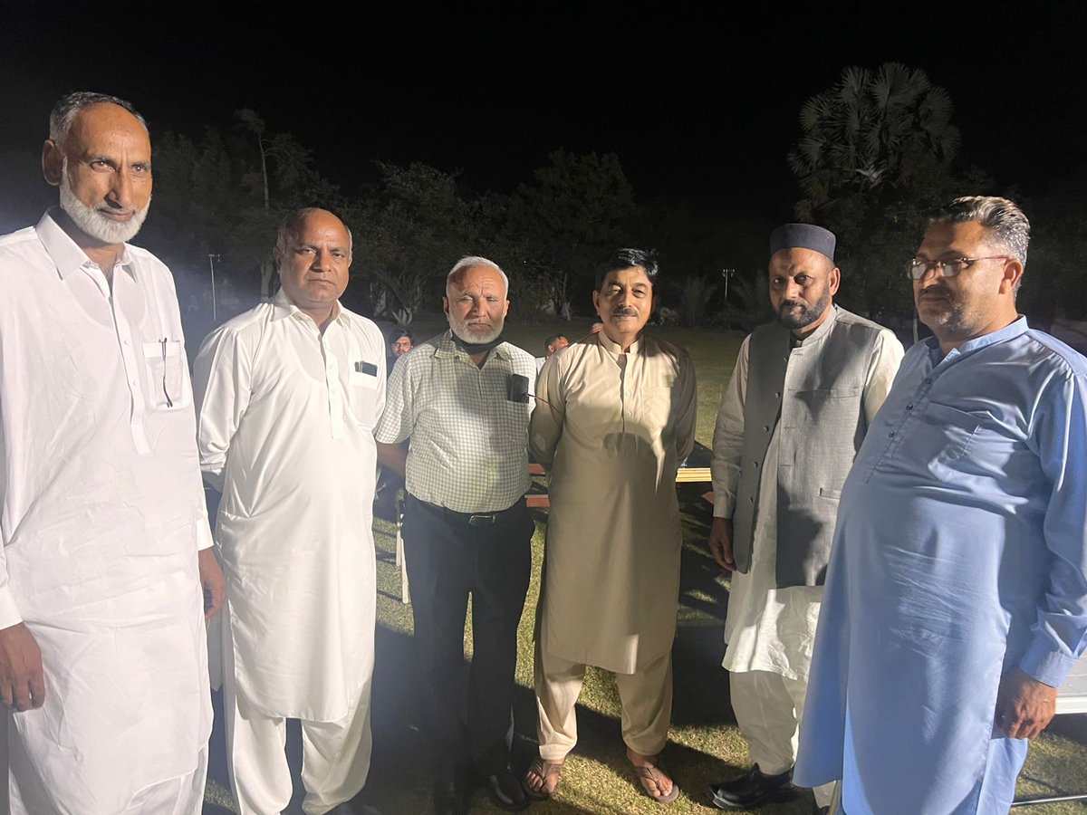 SAQIBALIGoraya5's tweet photo. پبلک سیکرٹریٹ پسرور
رانا محمد افضل حقیقی ایم پی اے پسرور پی پی انچاس کی جانب سے اپنے دوستوں کے اعزاز میں ایک پروقار دعوت کا اہتمام
#TeamRMA #PP49
#everyone #everyoneactive https://t.co/DwN2WssHxB