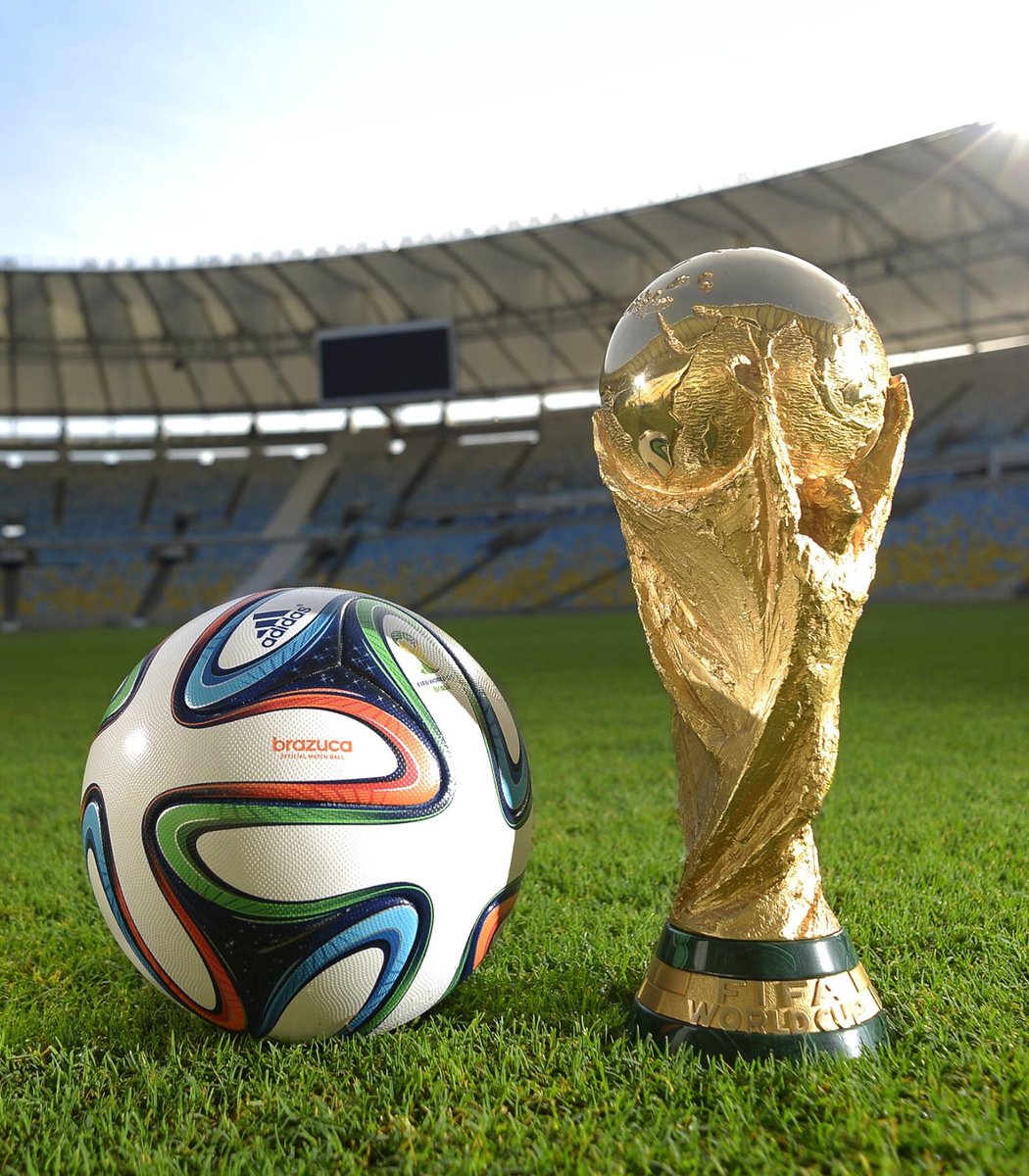 🚨 REPORT: Lamine Yamal has suffered a hamstring tear and could miss the World Cup.

via: @helenacondis