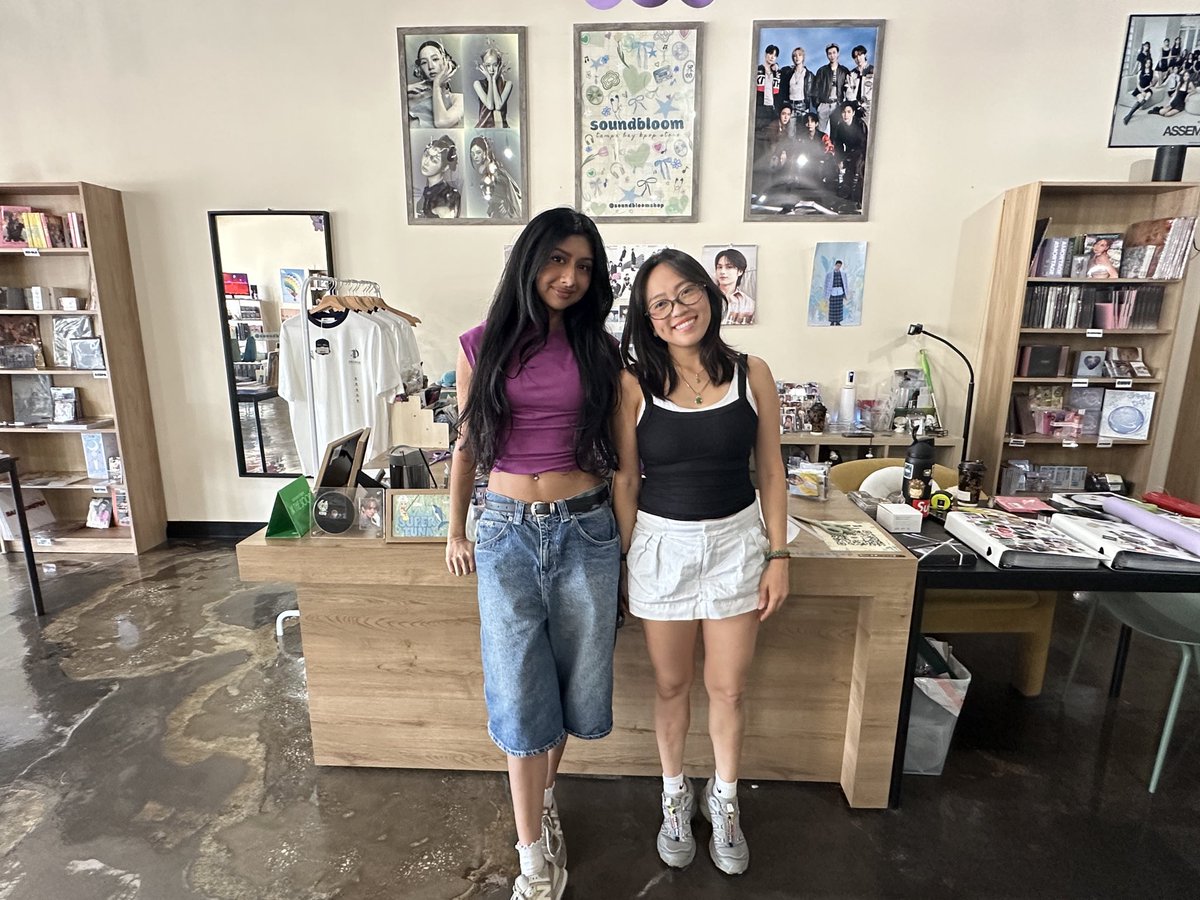 Sarah Blazonis tweet media