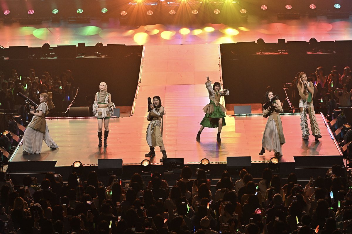 📸⌇#LittleGleeMonster

／
🌸#CDTVライブライブ春の大感謝祭2026🌸
〖DAY1〗4月29日㊌午後9時〜
📺TBSチャンネル1
⇢lnky.jp/vK3vOjw
＼

˗ˏˋ 生music power. ˊˎ˗
多くの人に寄り添ってきた名曲
「足跡」のステージに感動🥹

#リトグリ が贈る
特別なパフォーマンスをお見逃しなく💁‍♀️