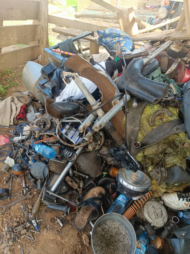 Uganda Police Force tweet media