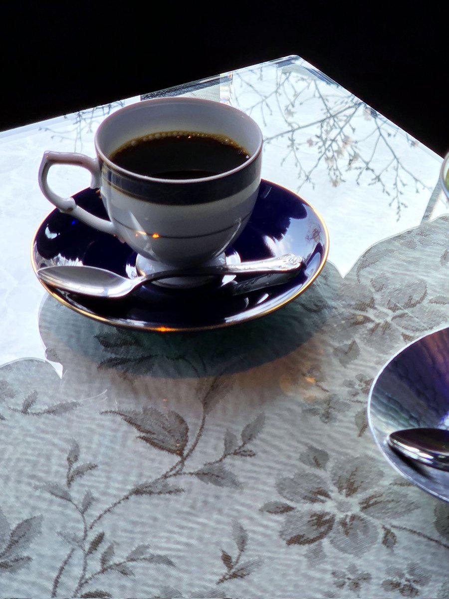 〜温かいお飲み物もどうぞ☕〜

日頃から当店の X ご覧いただき ありがとうございます✨

コーヒーや紅茶や ココアなどの温かい お飲み物もいかがでしょうか☕

京都・ 四条河原町にお越しの際は、当店 #喫茶ソワレ にお越しくださいませ✨