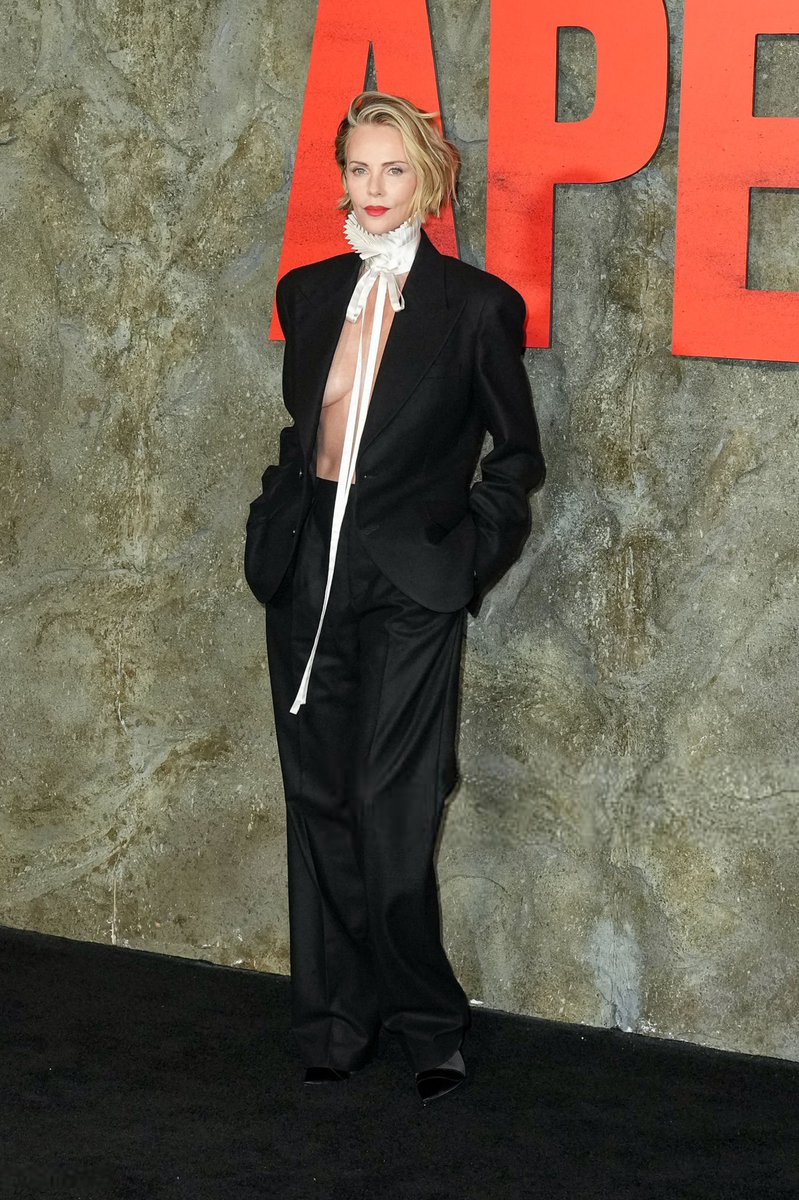 Charlize Theron Brasil tweet media