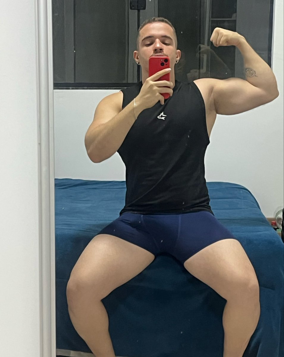 Jonnas26's tweet photo. De ontem 💪🏼 https://t.co/Kj8HApKkRn