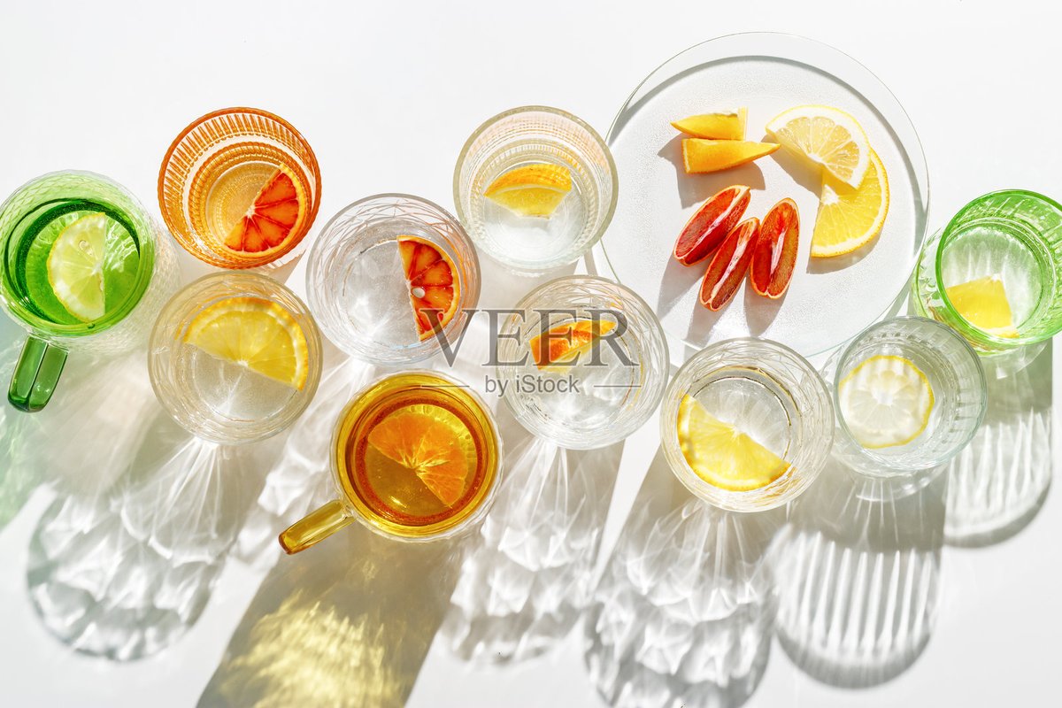 alex akoun tweet media