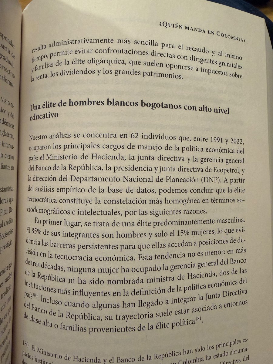 62 individuos, en 30 años. No es mentira lo que se señala en este libro, y es lo que <a href="/petrogustavo/">Gustavo Petro</a> ha decidido empezar a cambiar, desde los nombramientos (incluyendo el mío como Directora General del <a href="/DNP_Colombia/">Departamento Nacional de Planeación</a>), hasta la orientación de la política macro. 

Gracias a Jenny