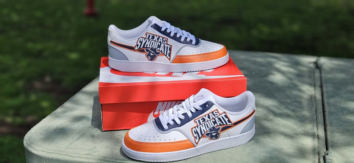 CoFLSyndicate's tweet photo. Game day ready!!! https://t.co/NFfnjGWPPw