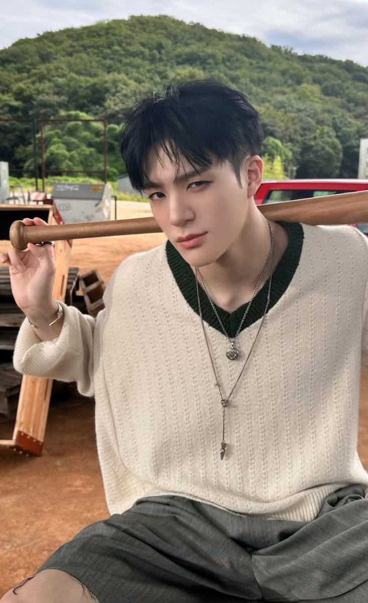 マ | kinda ia 🦊👑 tweet media
