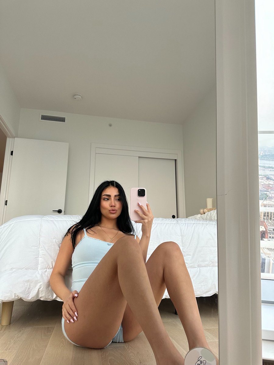 Mia Milan 🖤 tweet media