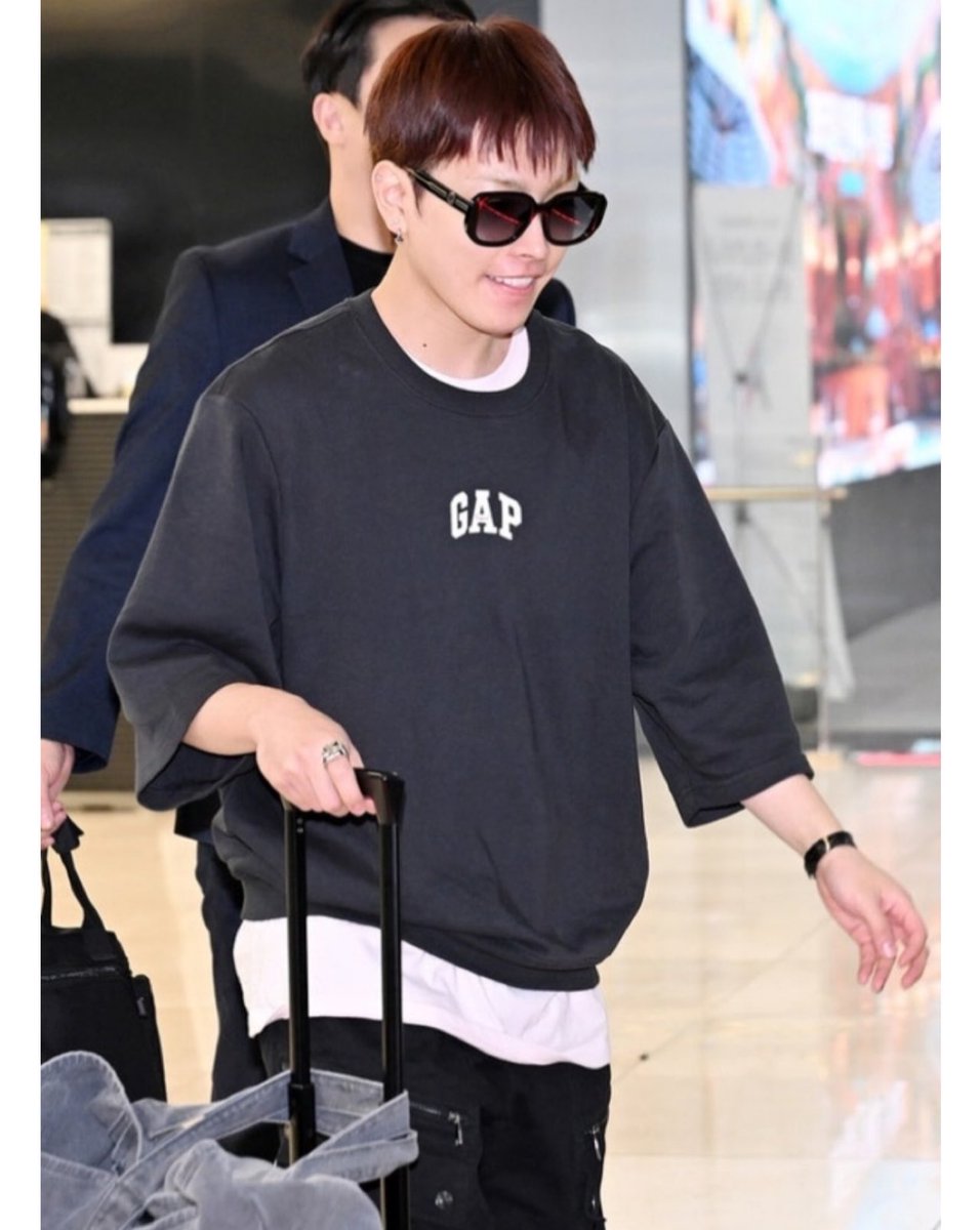 なO🐰 tweet media