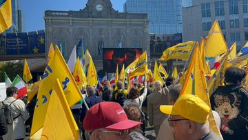 sadhnaraji's tweet image. No mother should lose a child to injustice. Say no to executions. #HumanRights #Justice #StopExecutions #FreeIran #Freedom