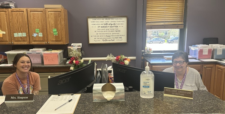WashSchool's tweet photo. Happy Administrative Professionals Day! Miss Jane and Miss Makenzie greet everyone with a smile and keep our school running smoothly! We appreciate you! https://t.co/Y9LNDqGVgu